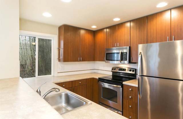 Mill Creek 3 Bedroom Corner unit Condo photos photos