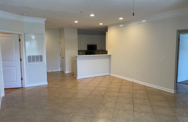3 Bedroom 2 Bathroom Condo in Woodlands Way at Crow Creek Gallery 4