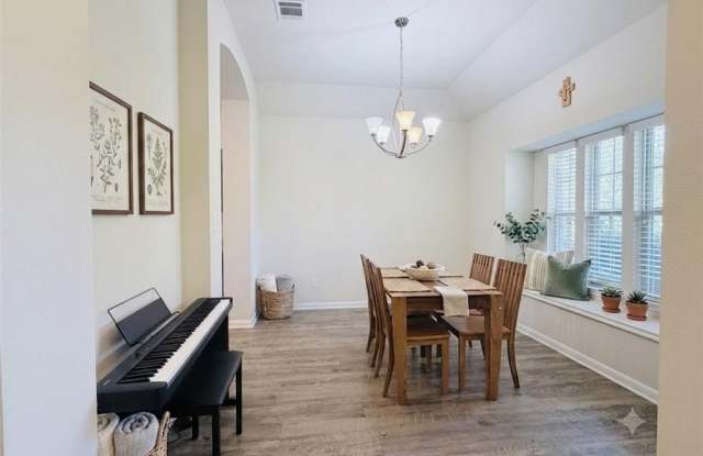 4007 Alford Street Gallery 3