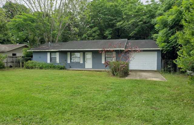 3 Bed, 2 Bath, 1 Car garage. - 3482 Southeast 137th Street, Marion County, FL 34491