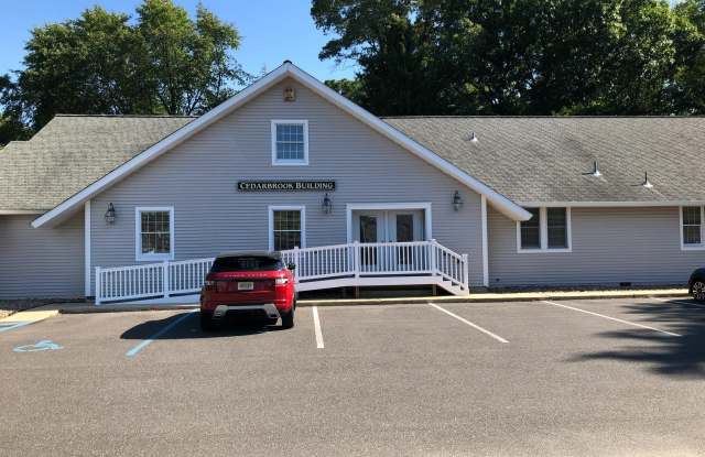 99 TAUNTON Road photos photos