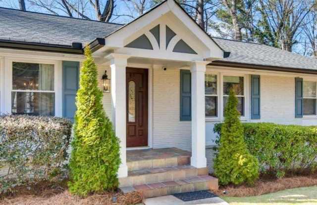 1920 Forest Green Drive NE Gallery 2