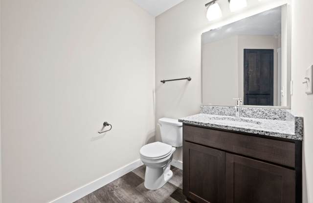 3 Bedroom 1.5 Bath Townhome Gallery 4