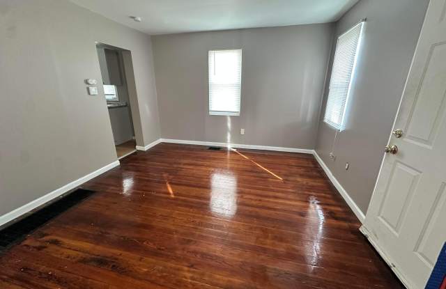1211 Seymour Avenue Gallery 2
