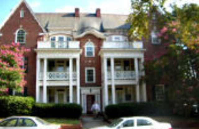 2 BR / 1 BA Condo in Byrd Park. No pets. Available December 1st photos photos