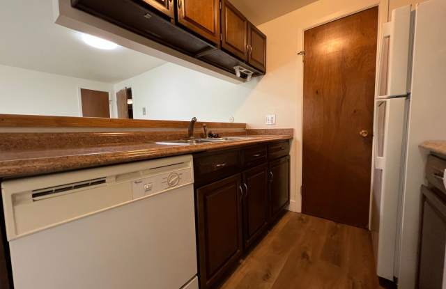 Robertson1005 (KC-BG) Gallery 4