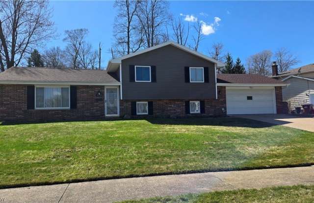 2319 Green Acres Drive photos photos