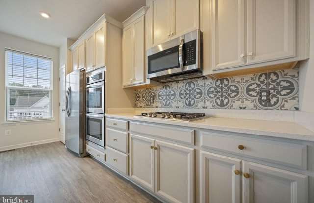 43901 EUCALYPTUS Way Gallery 4