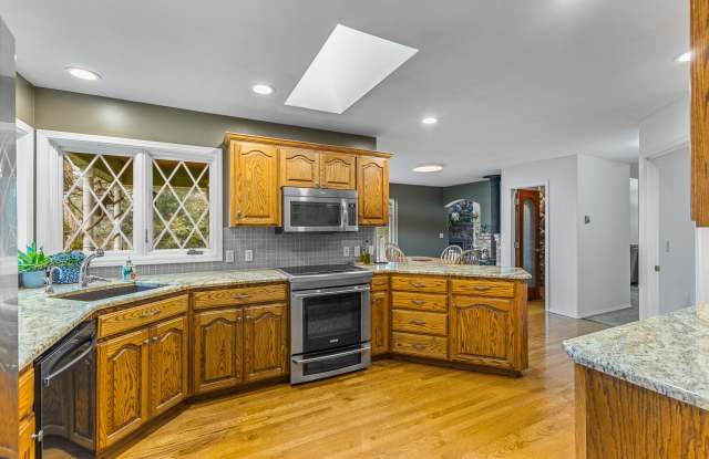 17576 Abiqua Road Northeast Gallery 3