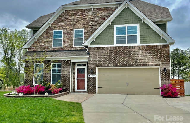 3044 Spinner Court - 3044 Spinner Ct, Westport, NC 28037