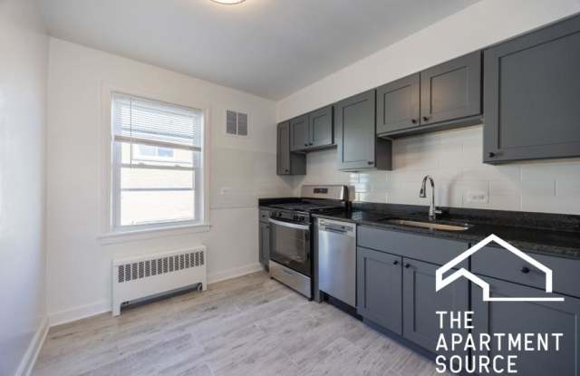 6731 North California Ave. photos photos