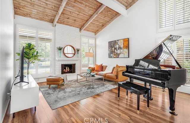 5022 Tamarack Way Gallery 1