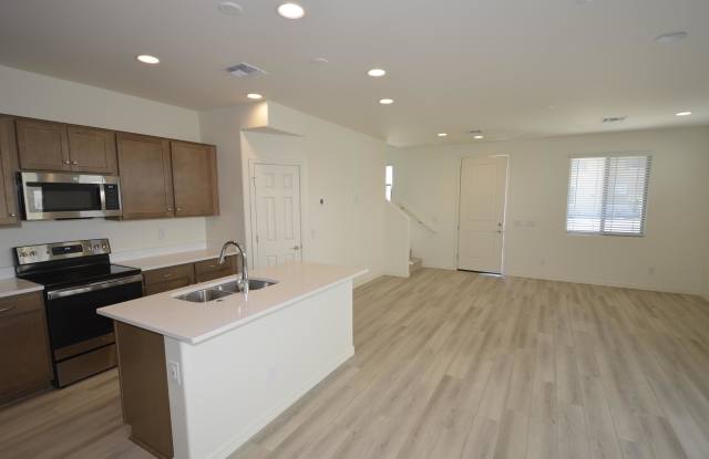 1306 W Sparrow Drive Gallery 3