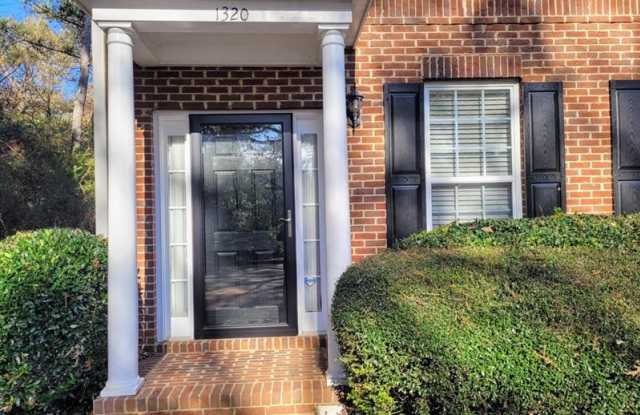 1320 Guilderoy Court Gallery 2