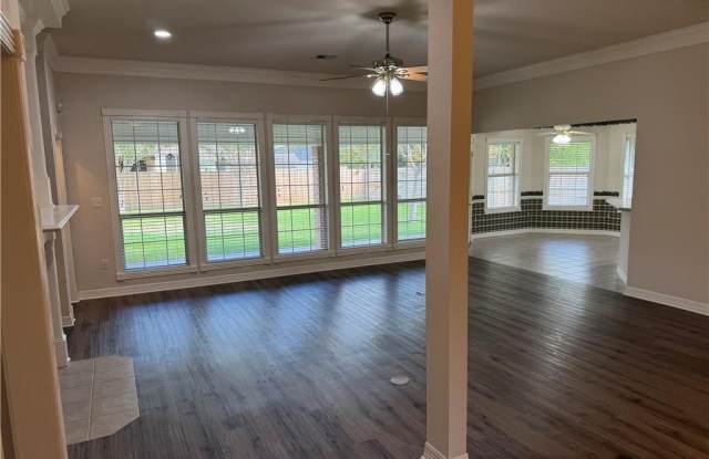 4607 Park Hollow Circle Gallery 4