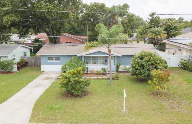 2800 52ND STREET N - 2800 52nd Street North, St. Petersburg, FL 33710