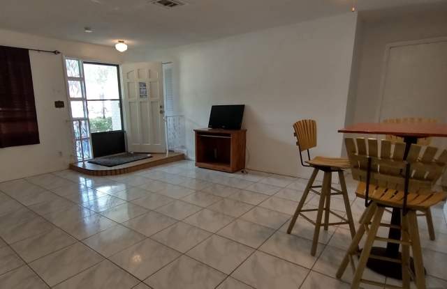 137 White St Gallery 2