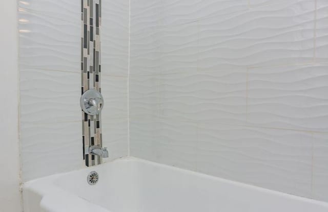 2822 East 78th St. photos photos