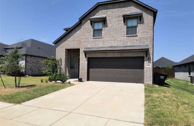 320 Leopold Trail Gallery 2