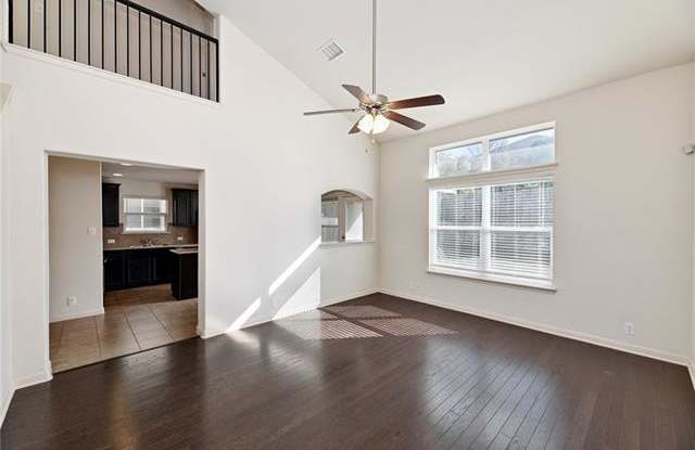 2033 Nestlewood DR Gallery 4