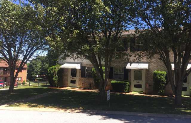 633 Greenmeadows Dr Gallery 1