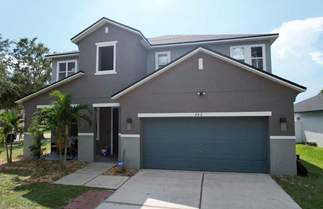5 Bedroom - 3 Bathroom - Fenced - Pool Home - 404 Crichton Street, Ruskin, FL 33570