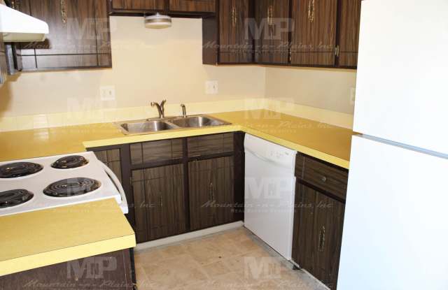 1709 Banyan Drive Gallery 4