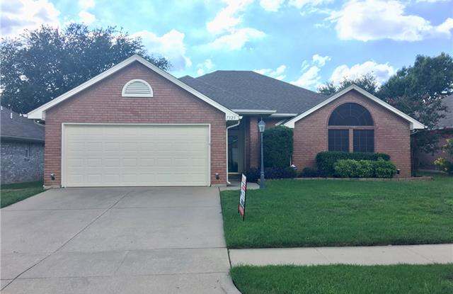 7325 Glen Drive - 7325 Glen Drive, Watauga, TX 76148