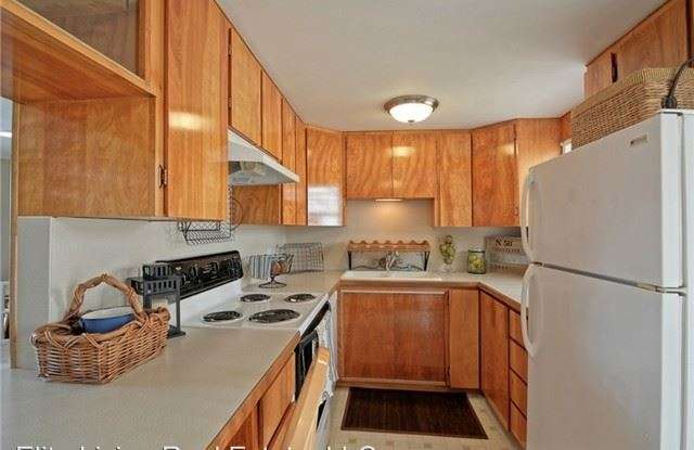 24307 57th Ave. W. Gallery 2