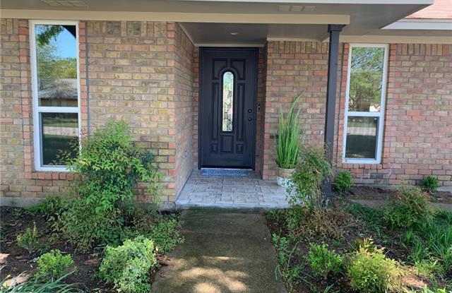 201 Edgewood Drive - 201 Edgewood Drive, Highland Village, TX 75077
