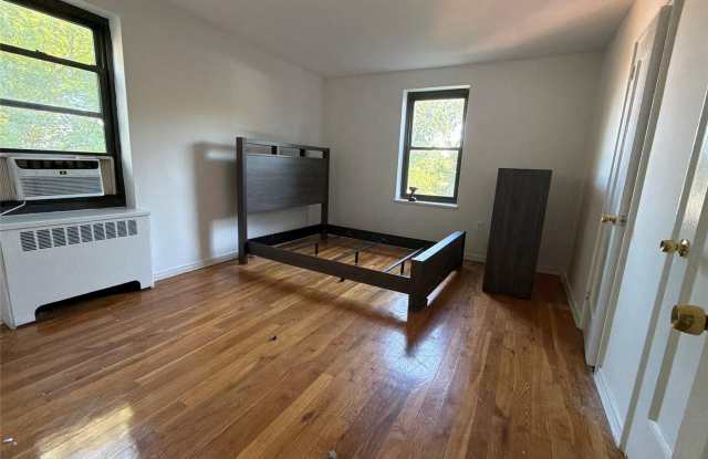 21 Schenck Avenue Gallery 3