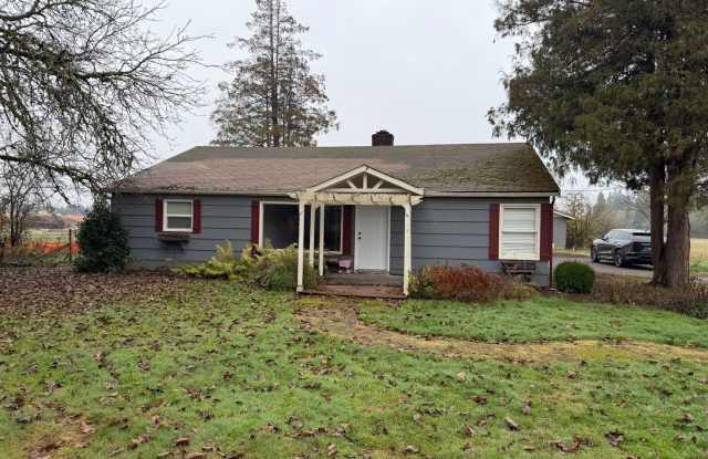 Cozy 3 bedroom Home for rent - 3110 Southeast Grace Avenue, Battle Ground, WA 98604