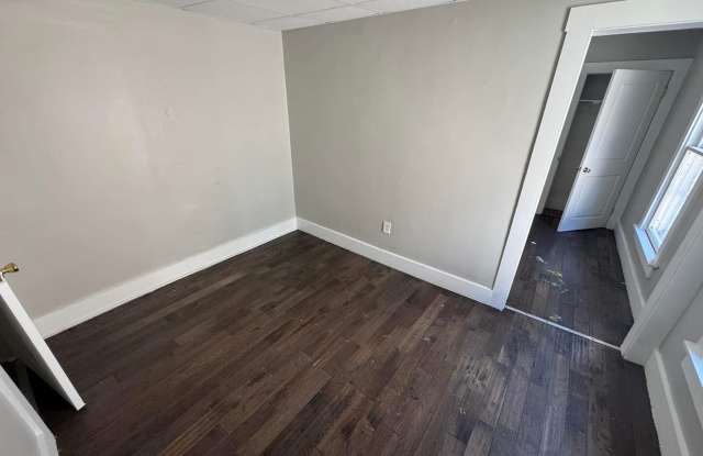 528 Forest Avenue - 532 Gallery 3