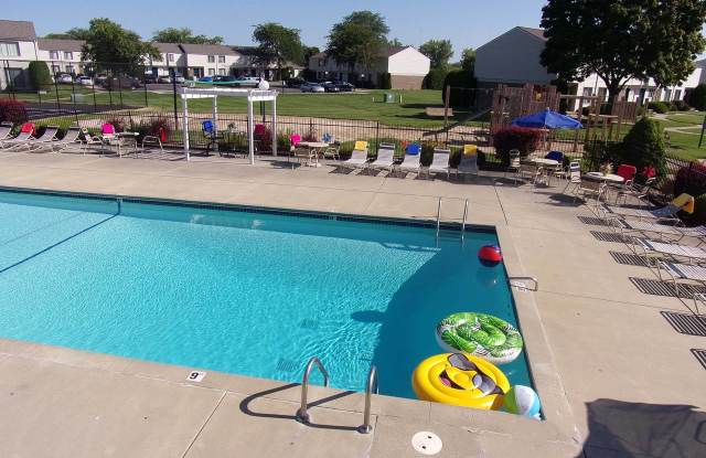 Waters Landing Apartment Gallery 2