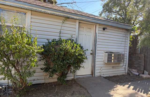 Back House Clean and Cute photos photos