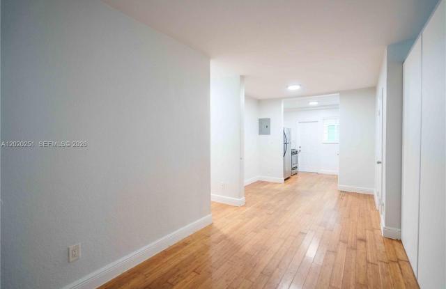 7325 Carlyle Ave photos photos