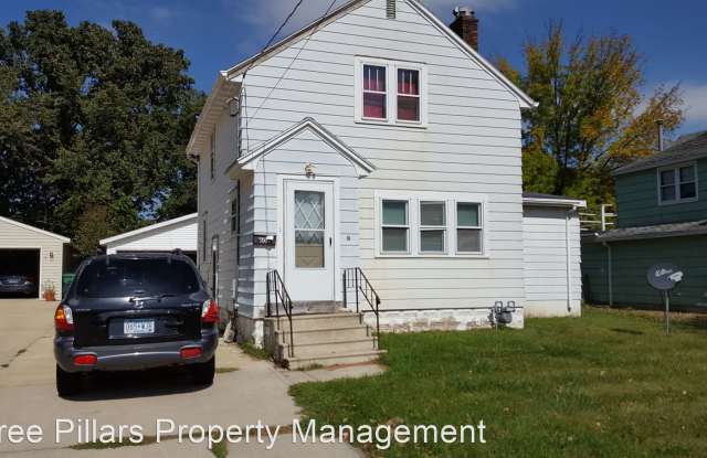 605 8th Ave SE - 605 8th Avenue Southeast, Austin, MN 55912