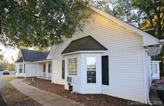 4524 Old Monroe Road Gallery 3