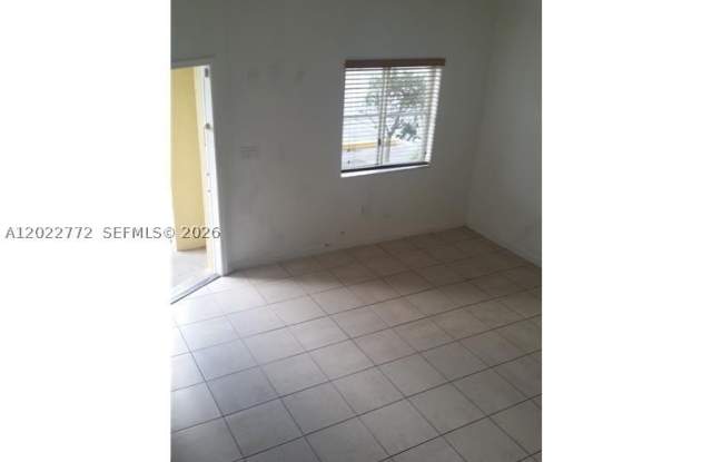 2955 SE 15 TE Gallery 2