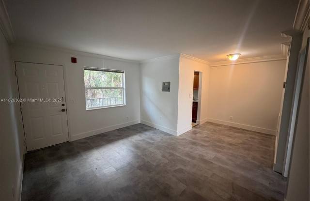 241 S Royal Poinciana Blvd photos photos