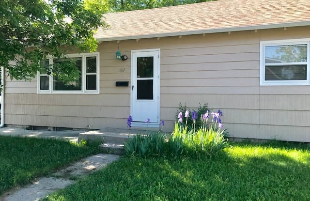 1117 Maple St - 1117 Maple Street, Fort Collins, CO 80521