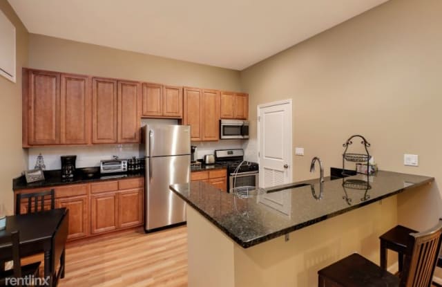 3229 N Sheffield 1 - 3229 North Sheffield Avenue, Chicago, IL 60657