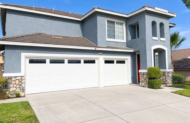 5 bed, 3 bath located in Corona CA! Gallery 1