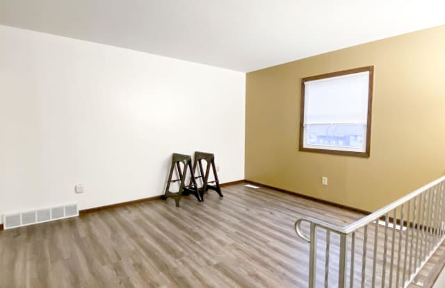 4884 Stauffer Avenue Southeast Gallery 2
