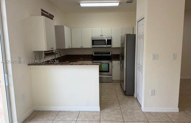 11915 SW 153rd Ct Gallery 4