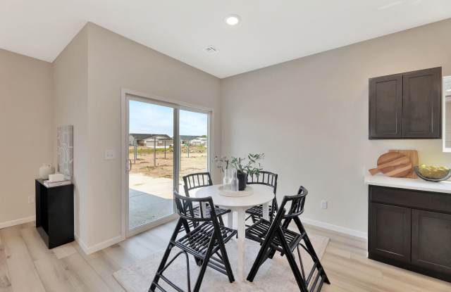 2427 South Wheatland Court Gallery 4