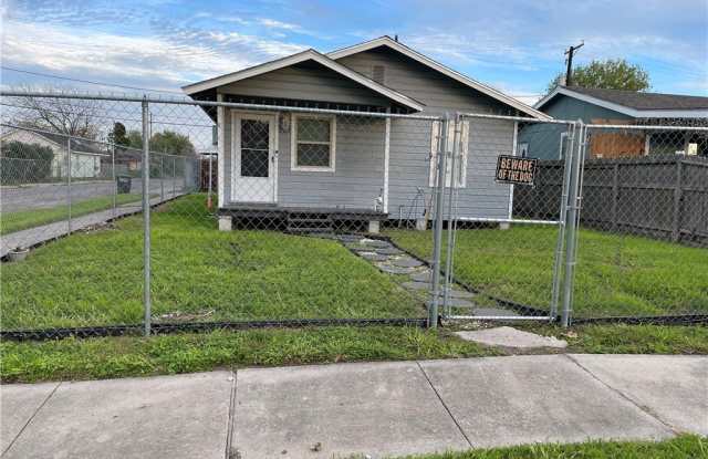 202 Havana Street photos photos