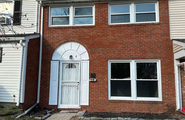 Welcome home- 3 bedroom, 1.5 bath - 4 Roanoke Court, Burlington County, NJ 08046