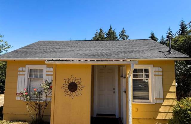 Cozy One Bedroom House For Rent In Port Hadlock Gallery 1