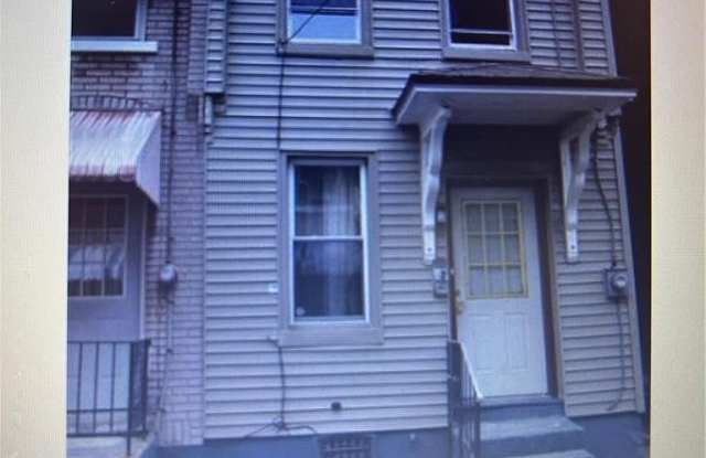 740 Laufer Street photos photos